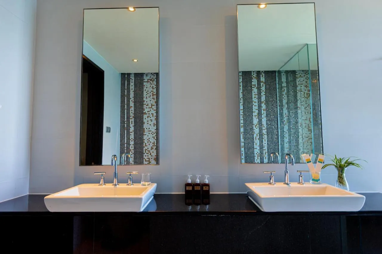 Luxury Seaview Apartments Managed By Anh Нячанг