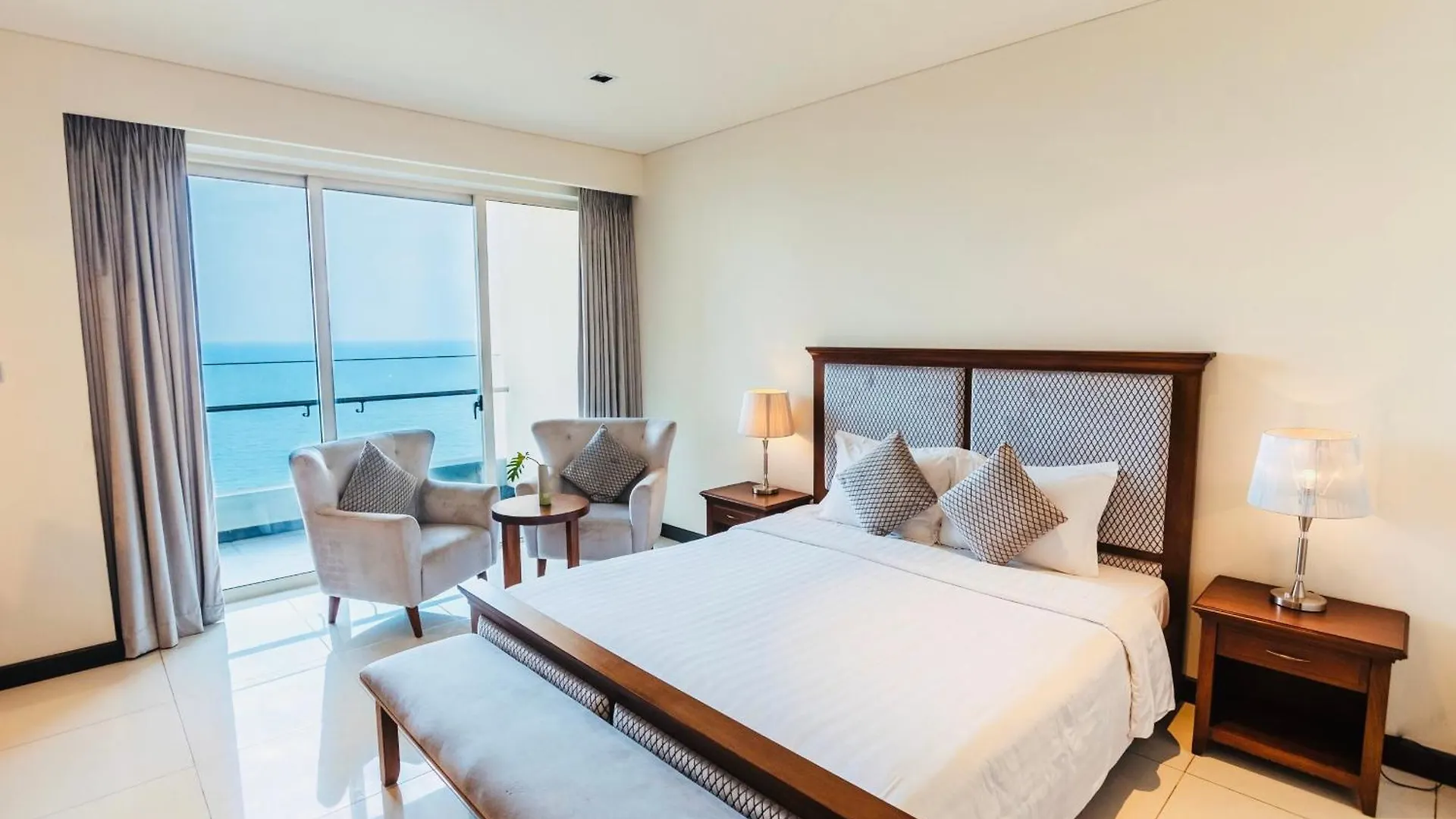 Luxury Seaview Apartments Managed By Anh Нячанг 0*,