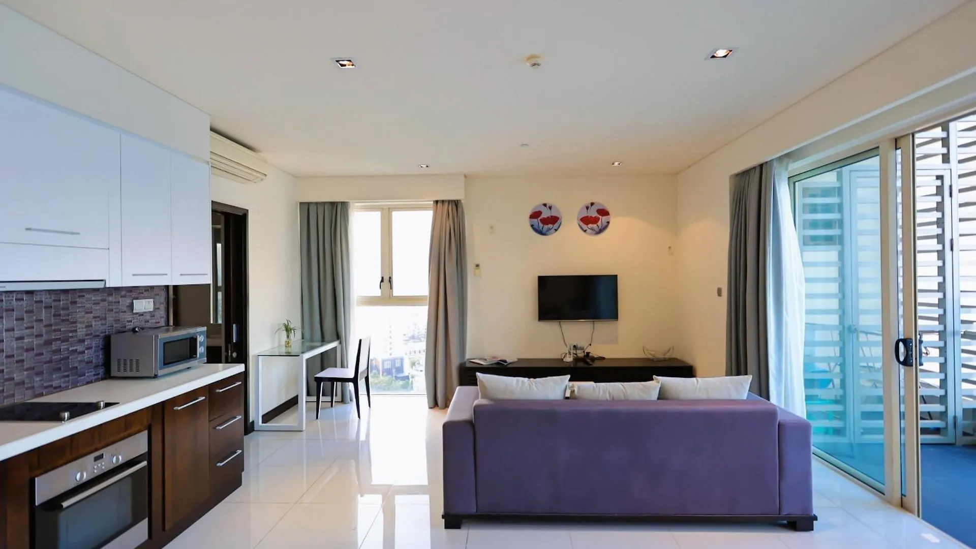 Luxury Seaview Apartments Managed By Anh Нячанг